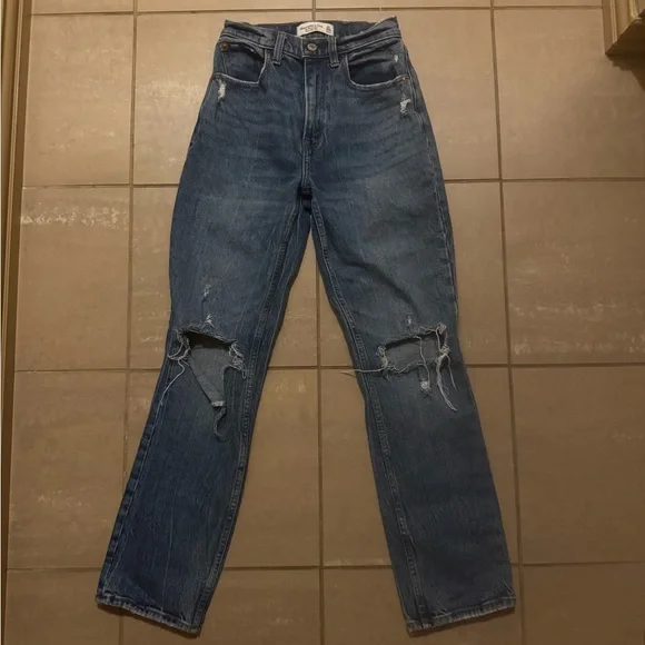 Abercrombie & Fitch Curve Love Ultra High-Rise 90’s Straight-Leg Jeans 23/000S - Picture 2 of 4